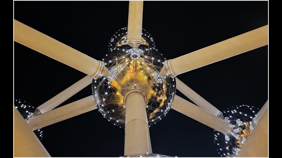 04-Luc Beckers-Atonium